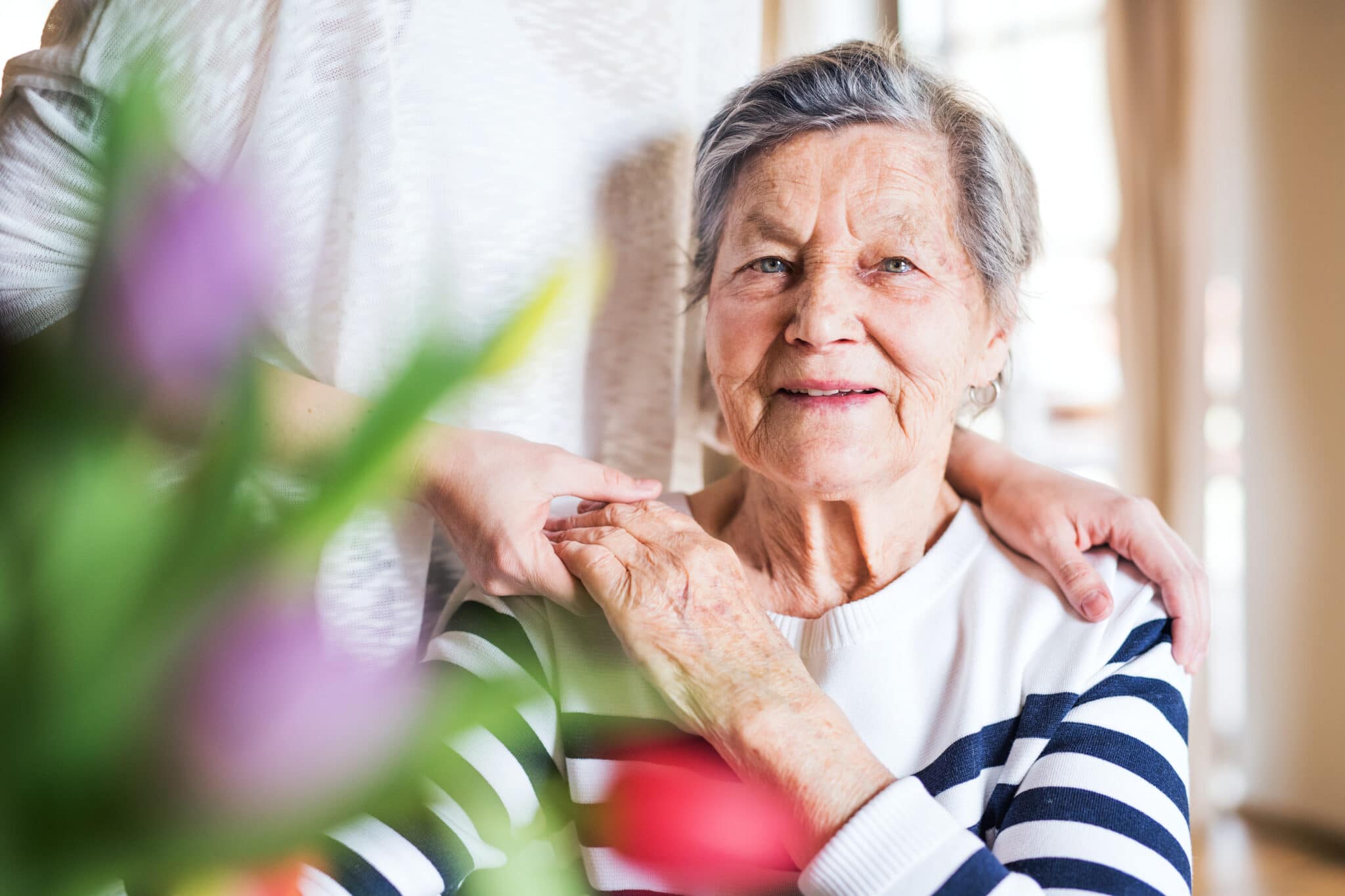 Estancias temporales en residencias y centros de día para personas mayores, qué son y cómo funcionan